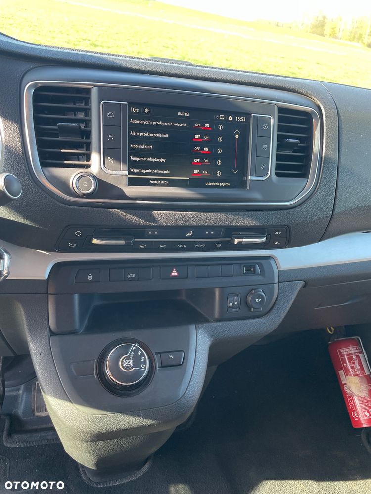 Opel Vivaro C - 11