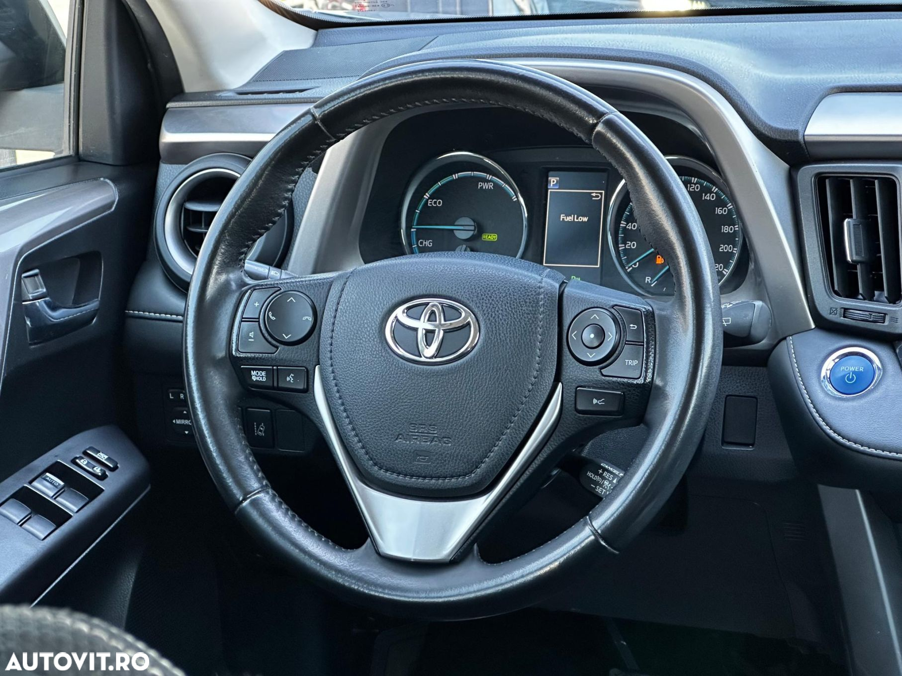 Toyota RAV4 - 10