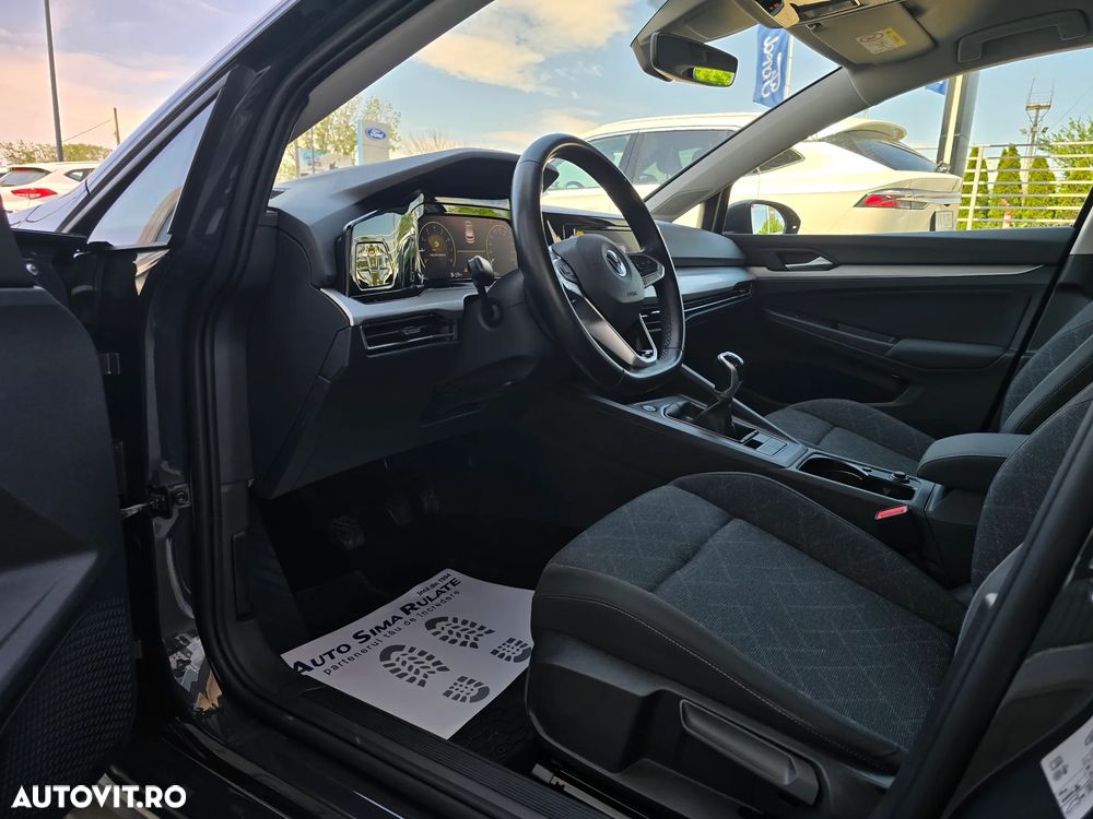 Volkswagen Golf - 18