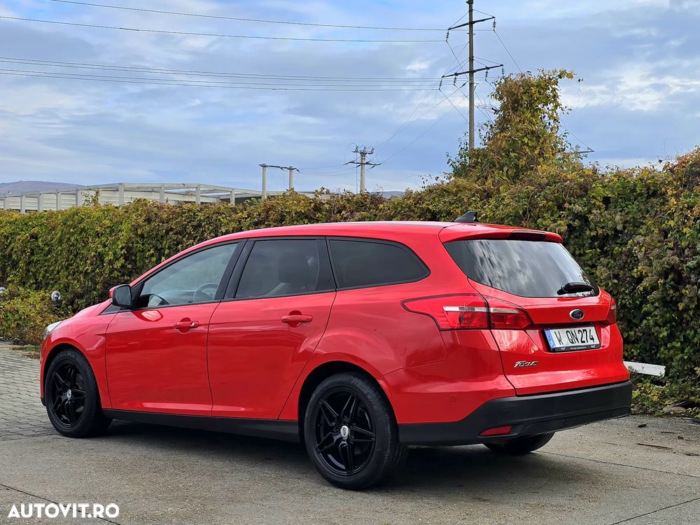Ford Focus - 11