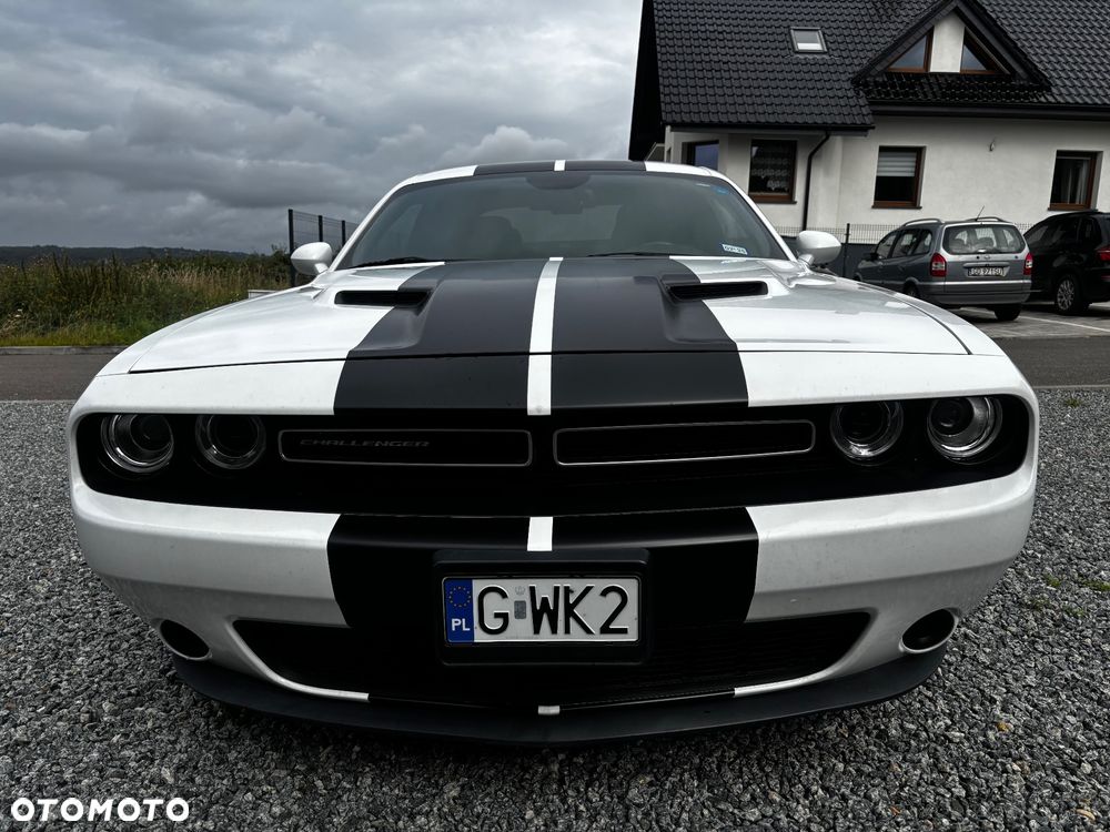 Dodge Challenger Automatik SXT Plus - 3