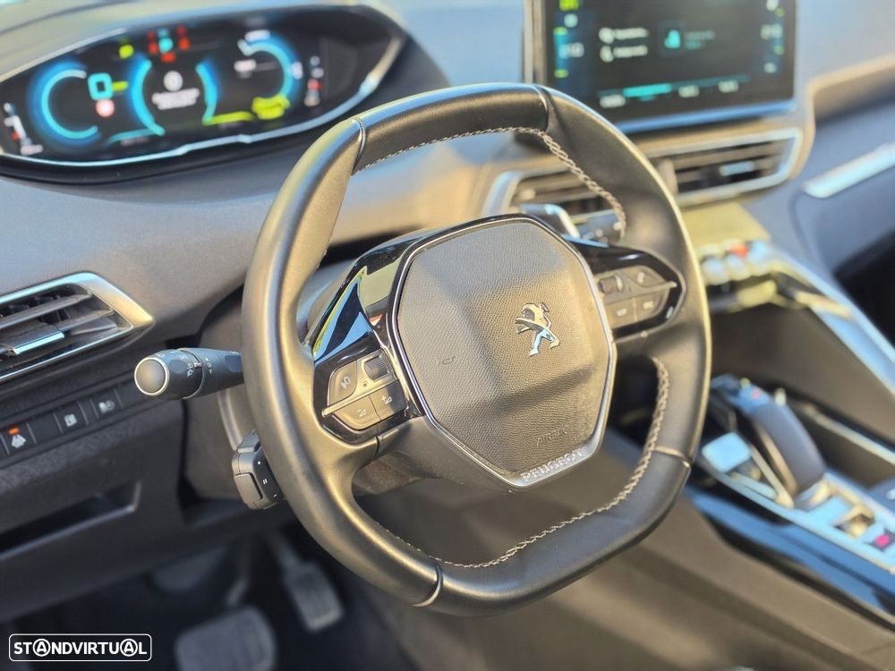 Peugeot 3008 1.6 Hybrid4 Allure Pack e-EAT8 - 11