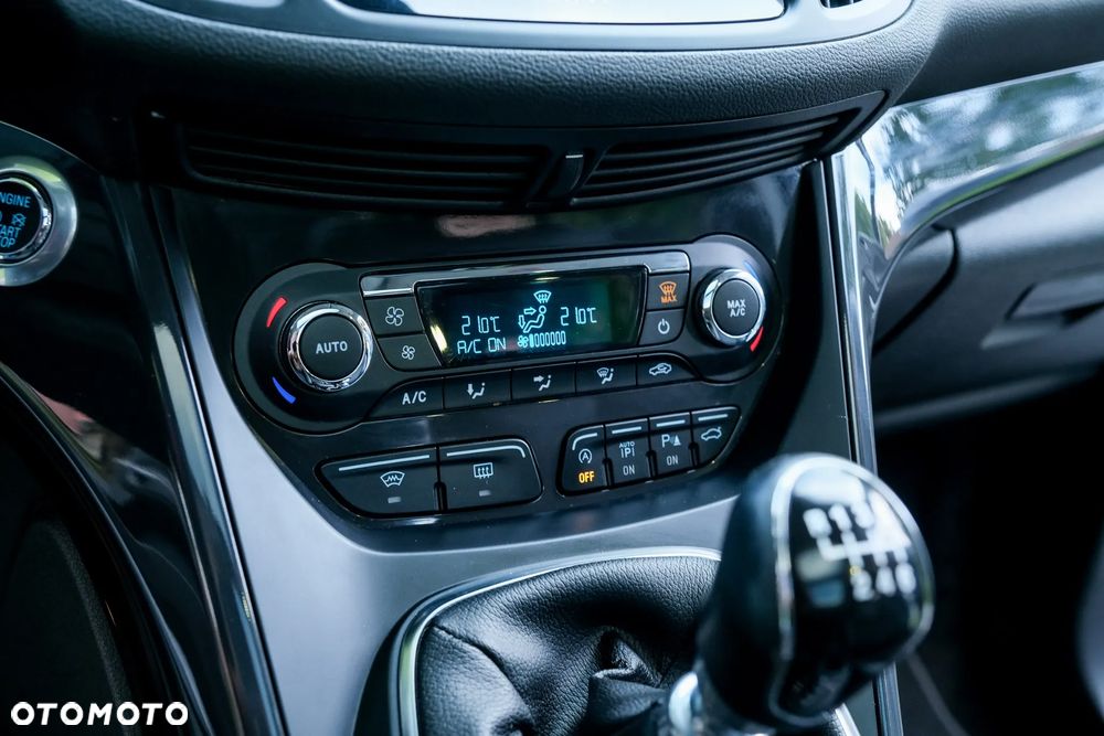 Ford Kuga - 17