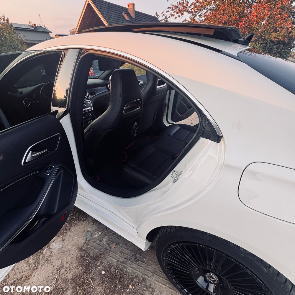 Mercedes-Benz CLA 250 4-Matic AMG Line - 5