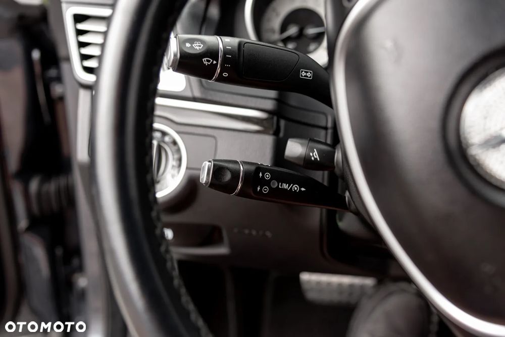 Mercedes-Benz Klasa E 350 BlueEFFICIENCY 7G-TRONIC Avantgarde - 29