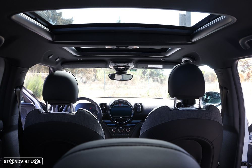 MINI Countryman Cooper SE ALL4 Auto - 12