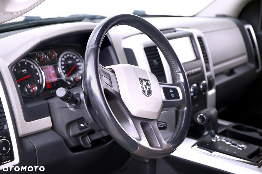 Dodge RAM - 16