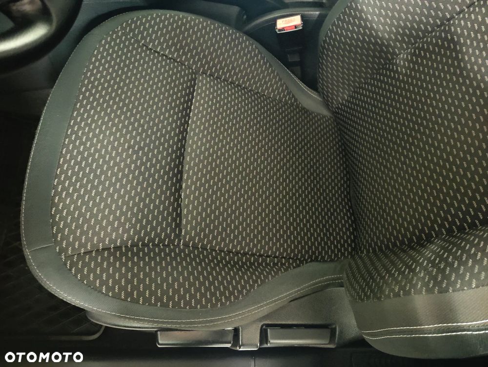 Nissan Qashqai 2.0 dCi DPF tekna - 13