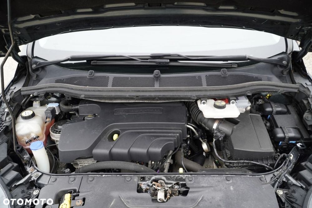 Ford S-Max 2.0 TDCi Titanium PowerShift - 24