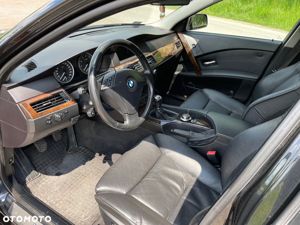 BMW Seria 5 530xi - 12