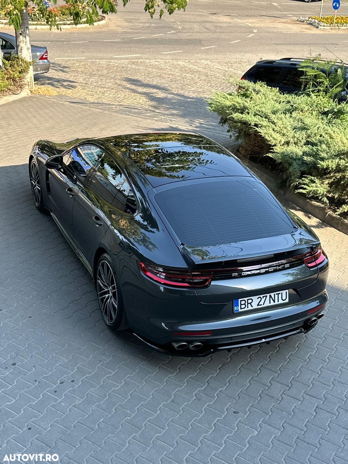 Porsche Panamera 4S - 3