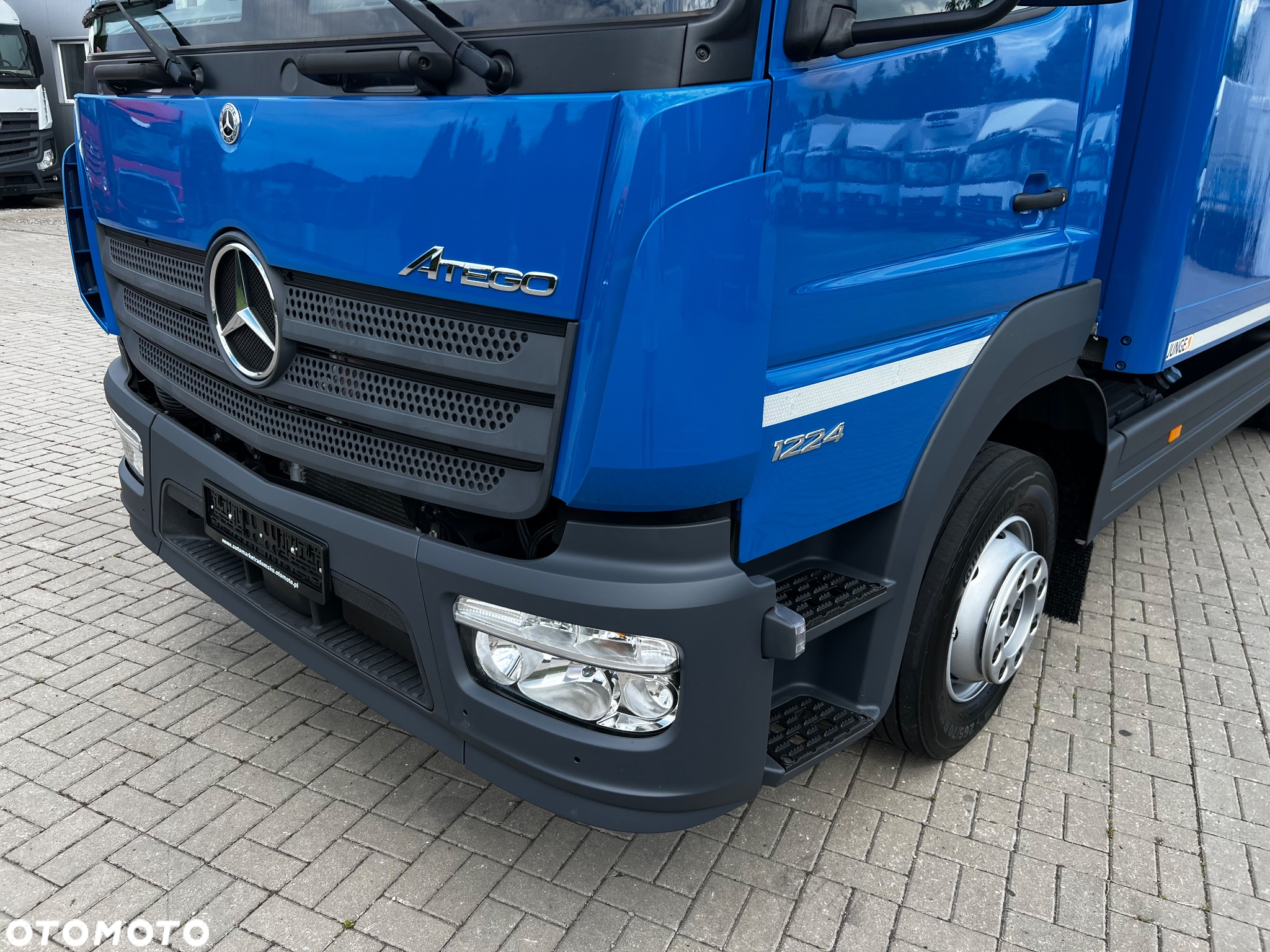 Mercedes-Benz ATEGO - 18