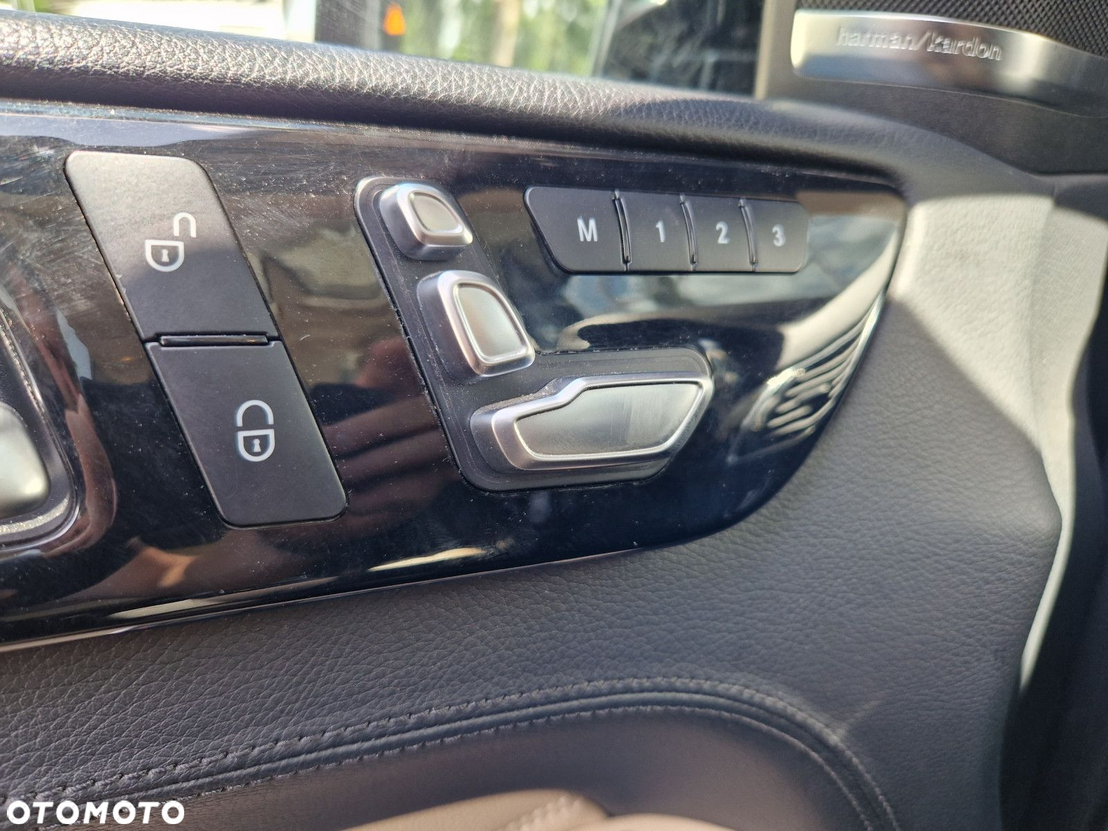 Mercedes-Benz GLS 350 d 4-Matic - 24