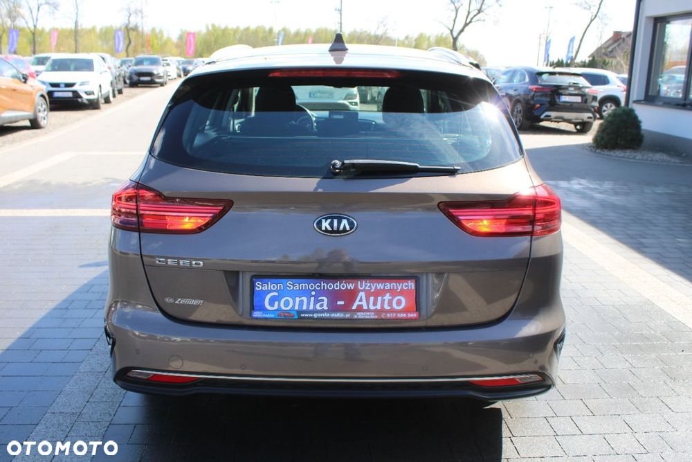 Kia Ceed - 5