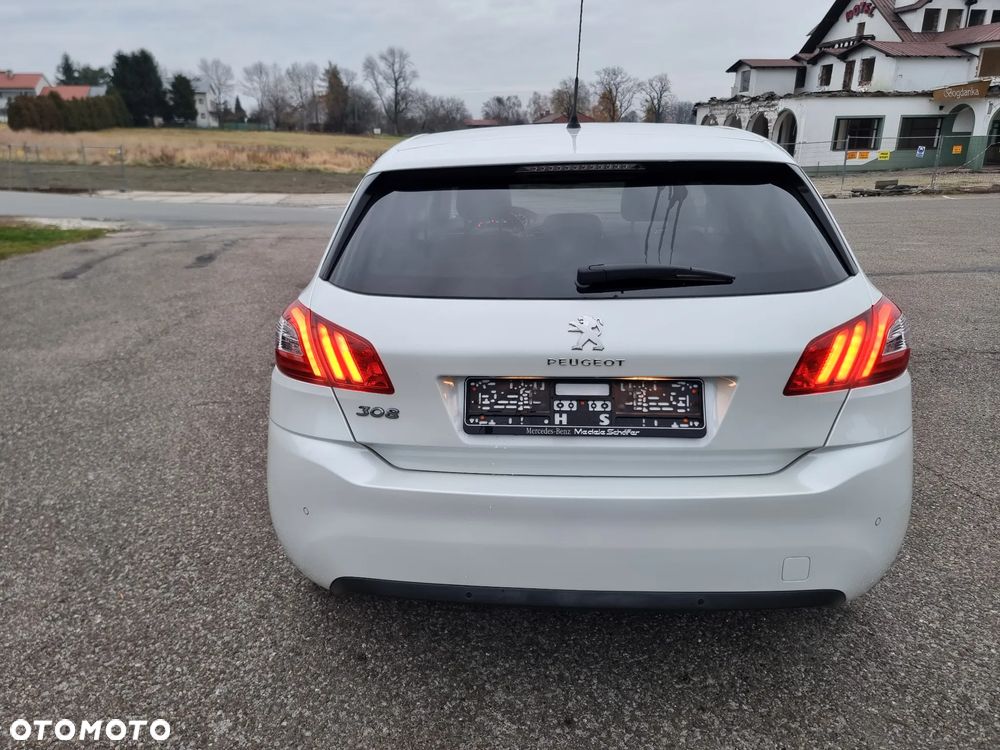 Peugeot 308 1.6 BlueHDi Allure S&S - 8