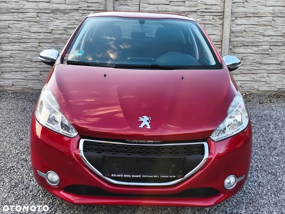 Peugeot 208 - 16