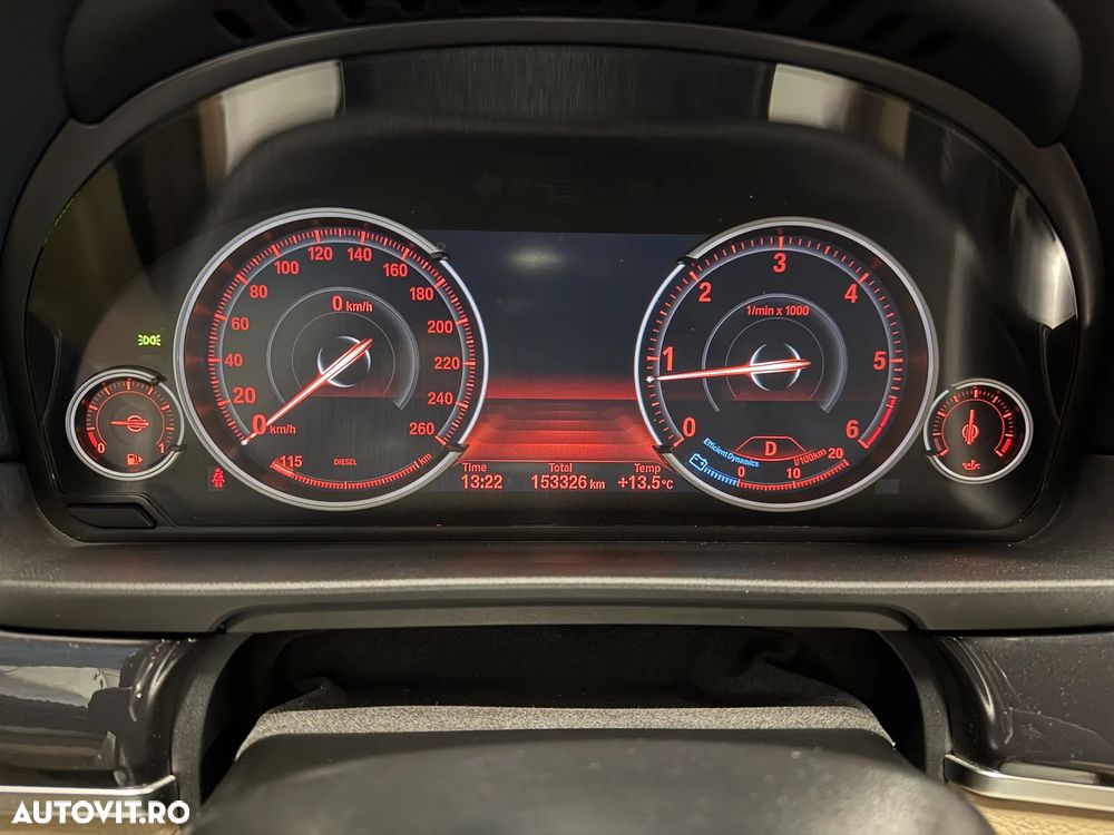 BMW Seria 5 520d xDrive AT - 15