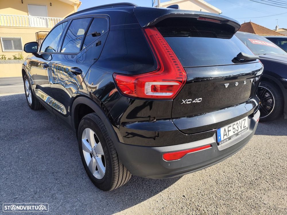 Volvo XC 40 1.5 T2 Momentum - 6