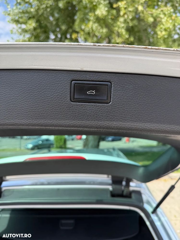 Volkswagen Passat Variant 2.0 TDI BlueMotion Technology Highline DSG - 14