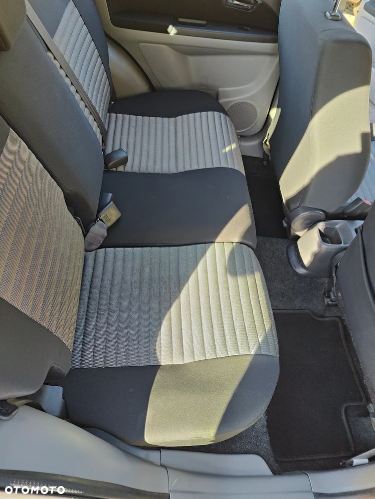 Suzuki SX4 1.6 Comfort Plus 4WD - 29