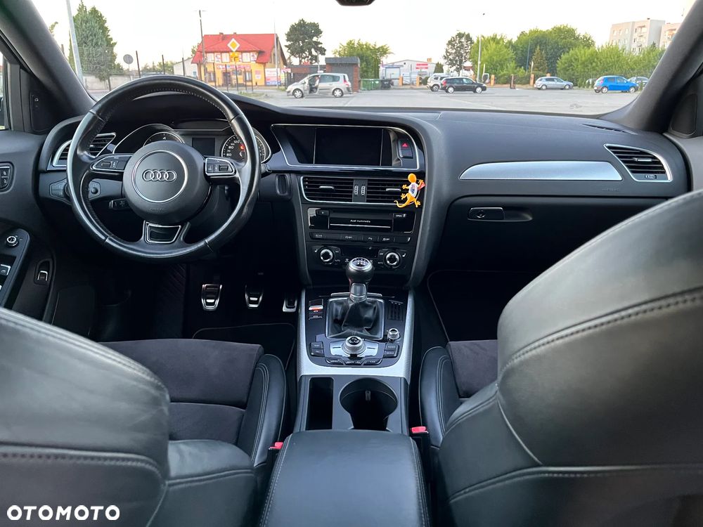 Audi A4 Avant 2.0 TDI DPF clean diesel S line Sportpaket - 23
