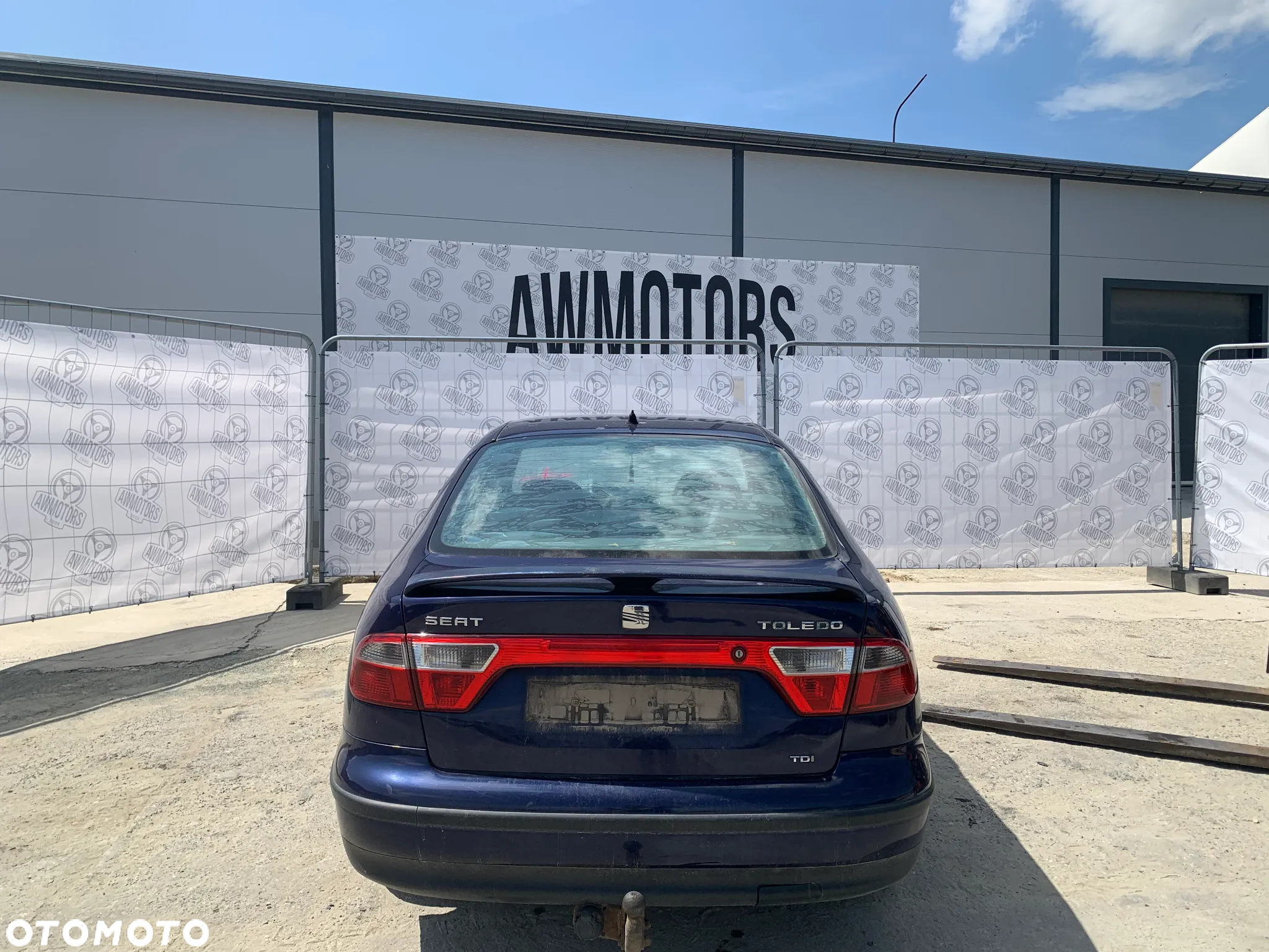 SEAT TOLEDO 2002 SAMOCHÓD NA CZĘŚCI* 979 MASKA LAMPA DRZWI LUSTERKO ZDERZAK GRILL BŁOTNIK KLAPA BELKA PRAWE LEWE PRZÓD TYŁ - 2