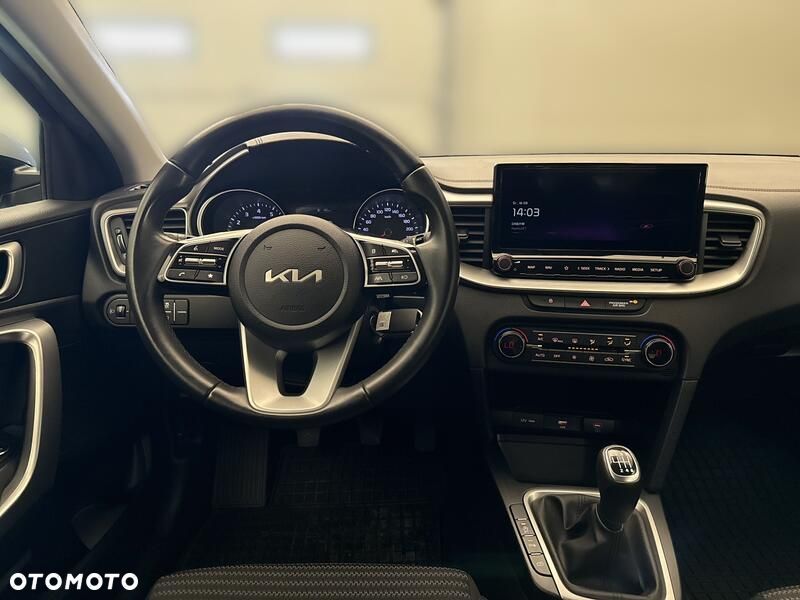 Kia Ceed 1.5 T-GDI M - 13