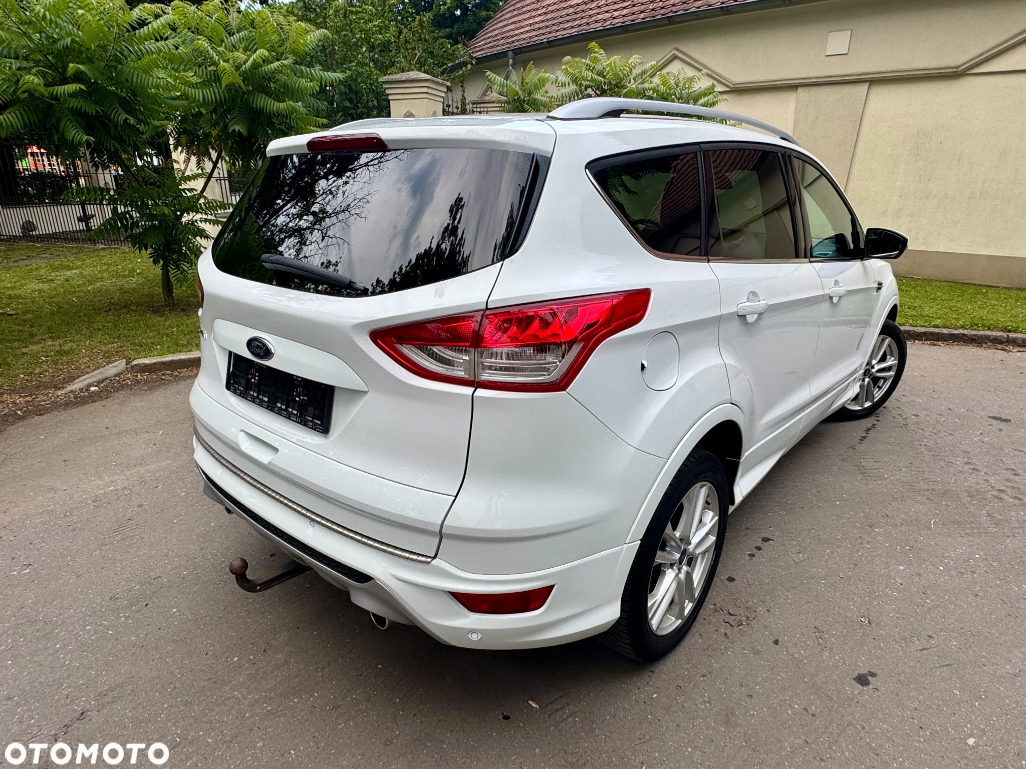 Ford Kuga - 4