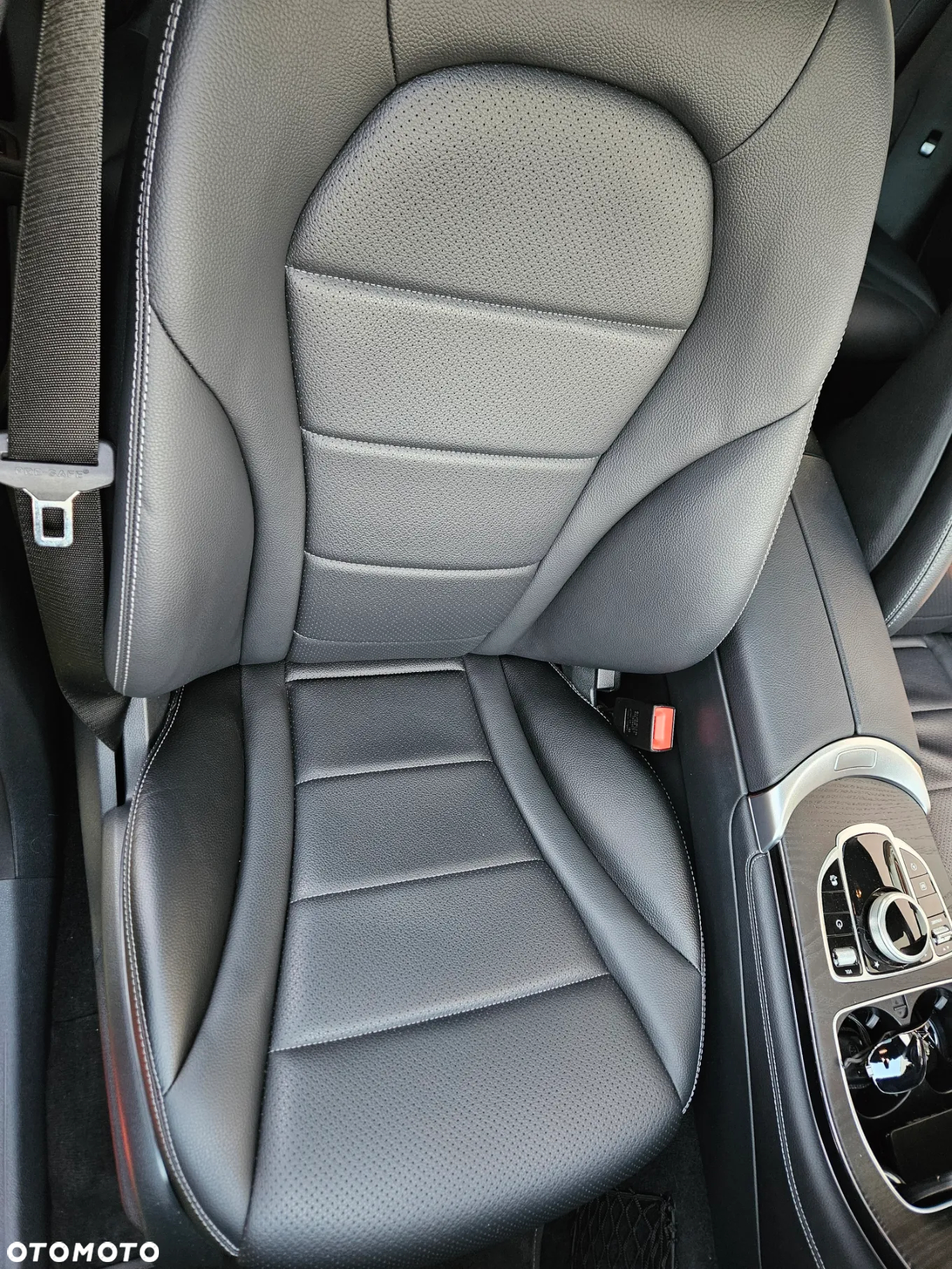Mercedes-Benz GLC 300 4Matic 9G-TRONIC - 23