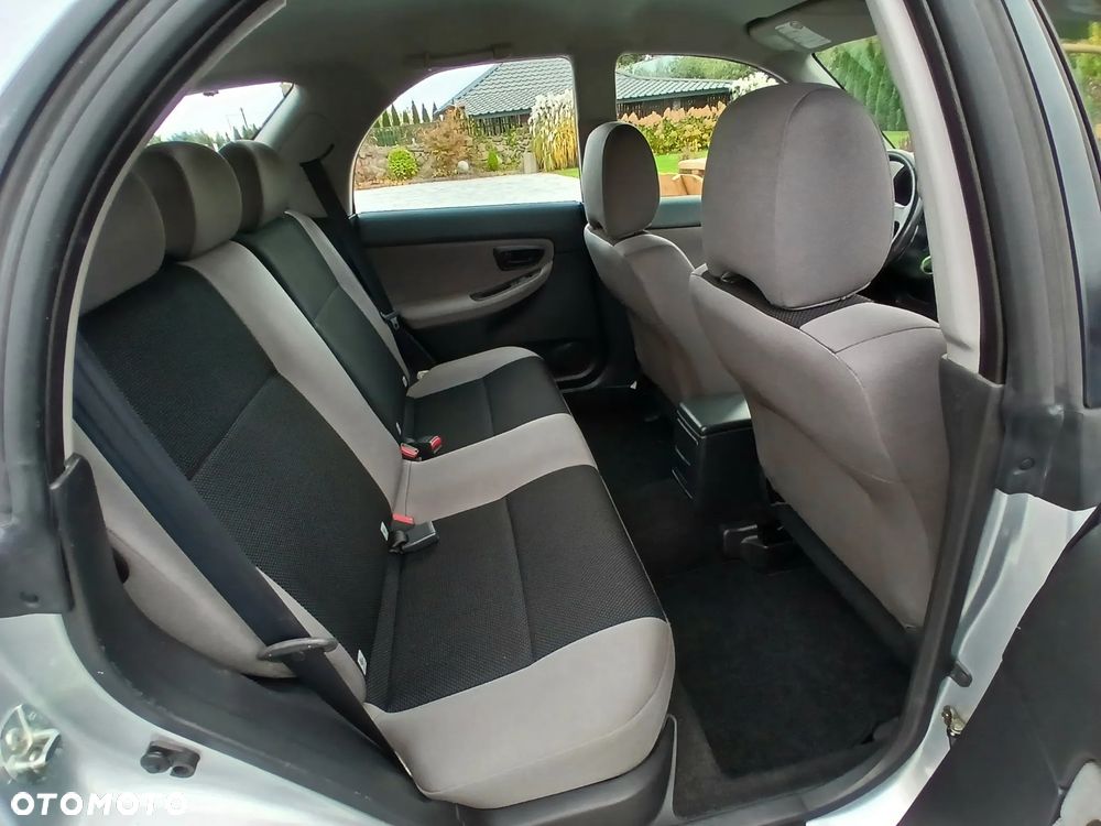 Subaru Impreza SW 2.0 RS - 31