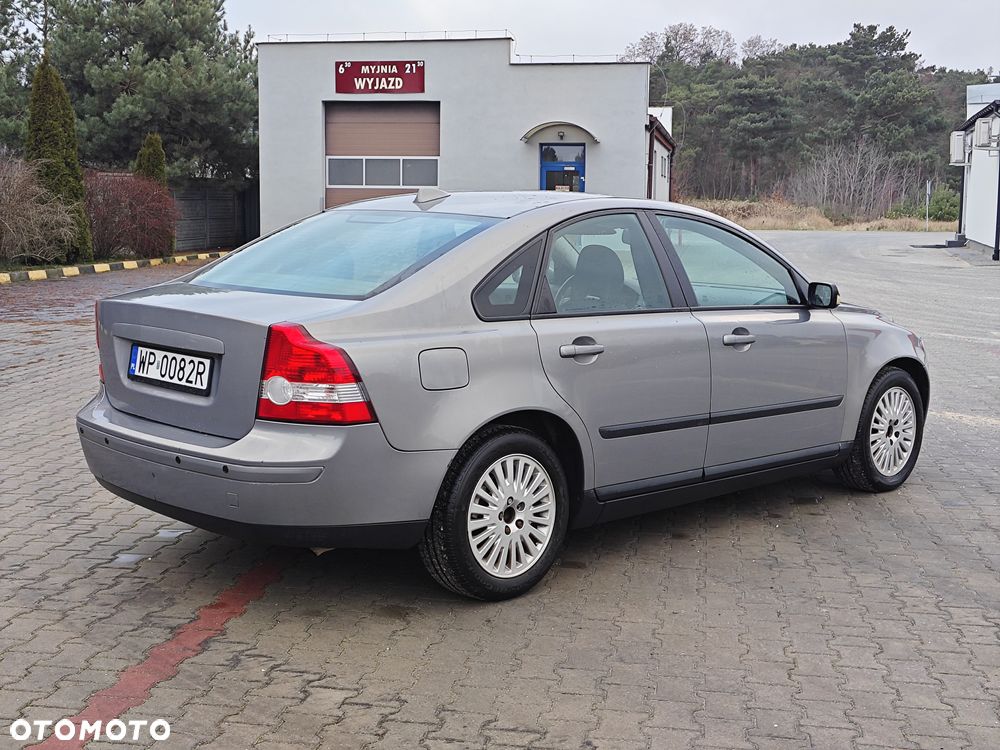 Volvo S40 2.4 Momentum - 5
