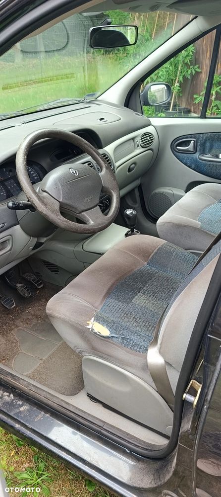 Renault Scenic - 3