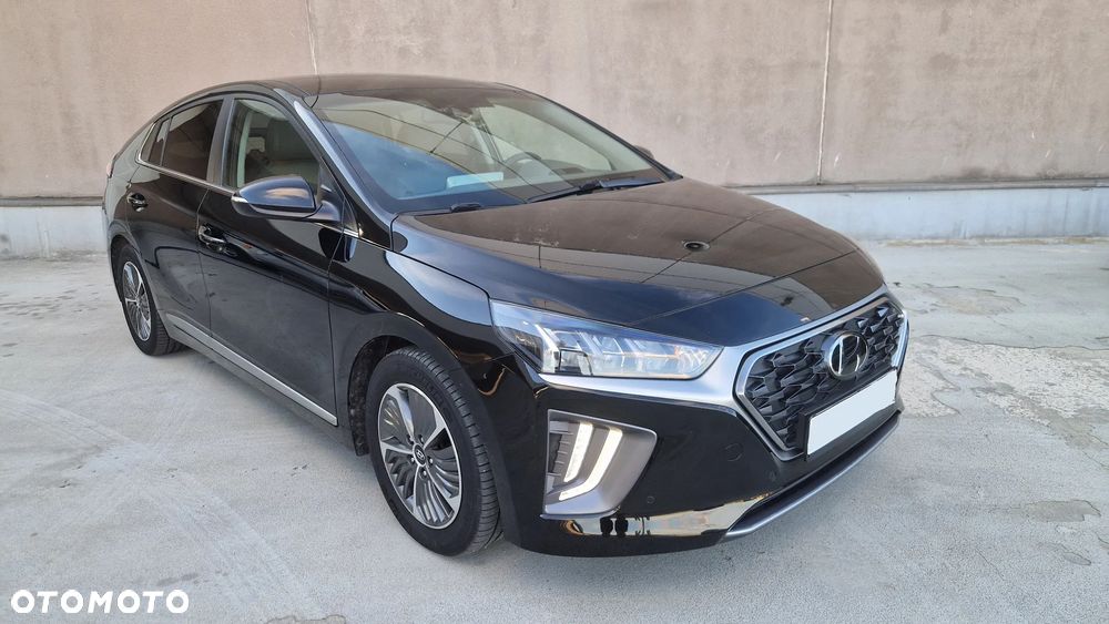 Hyundai IONIQ hybrid Platinum - 1