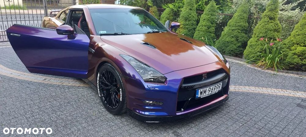 Nissan GT-R Black Edition - 2
