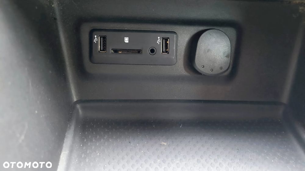 Renault Megane ENERGY dCi 130 Start & Stop Bose Edition - 28