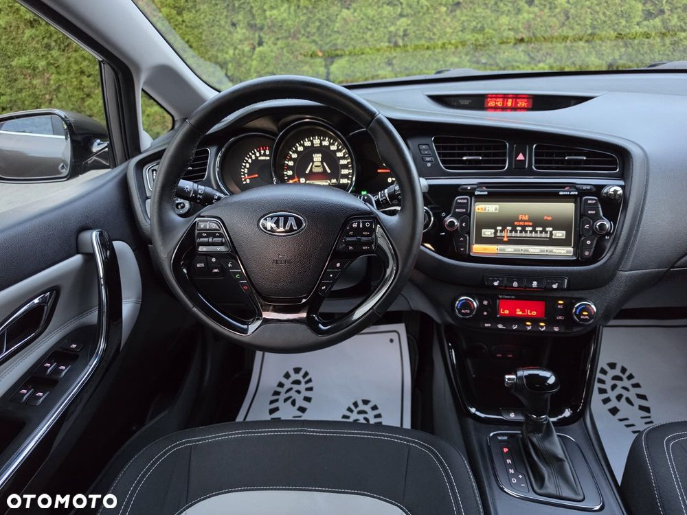 Kia Ceed 1.6 GDI DCT Platinum Edition - 25