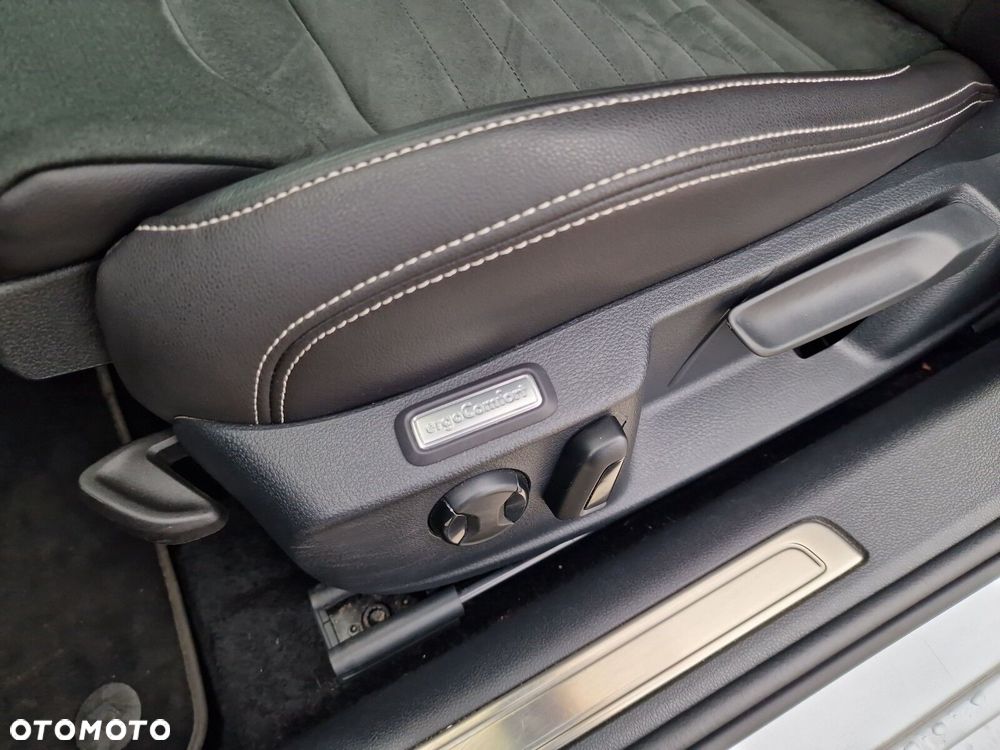 Volkswagen Passat - 29