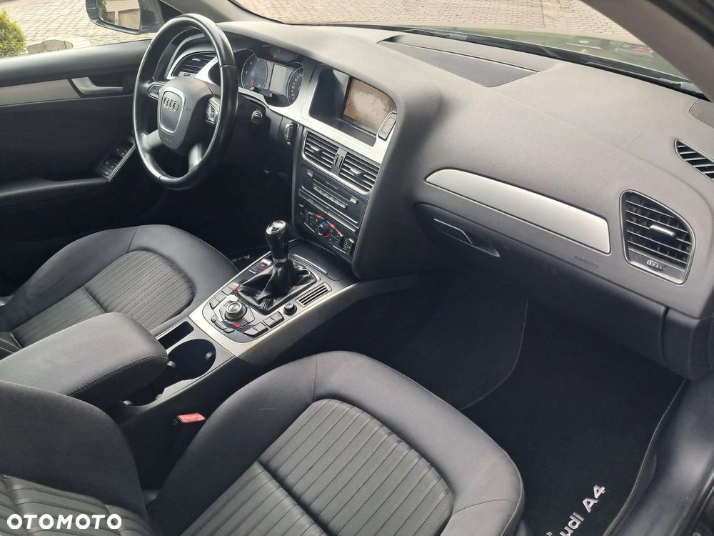 Audi A4 Avant 2.0 TDI - 11