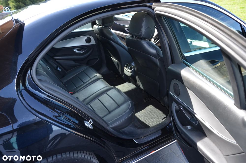 Mercedes-Benz Klasa E 220 d 9G-TRONIC - 8