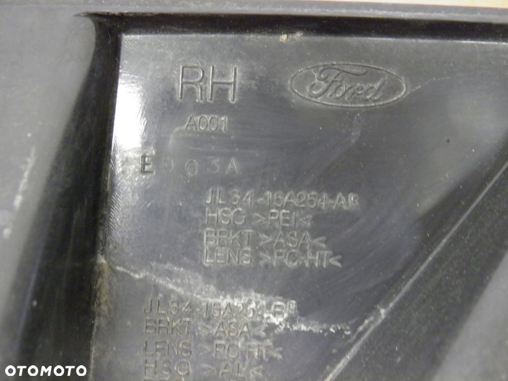 CHALOGEN RAMKA FORD F250 F350 2017 1L3415A254AB - 4