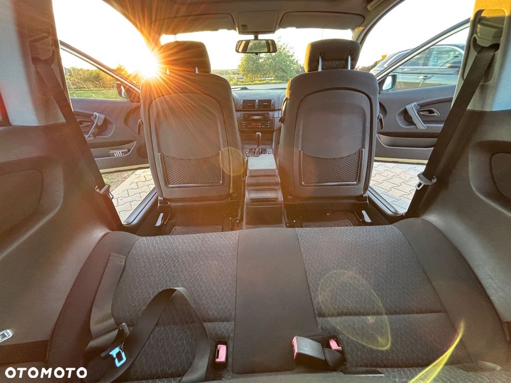 BMW Seria 3 - 12