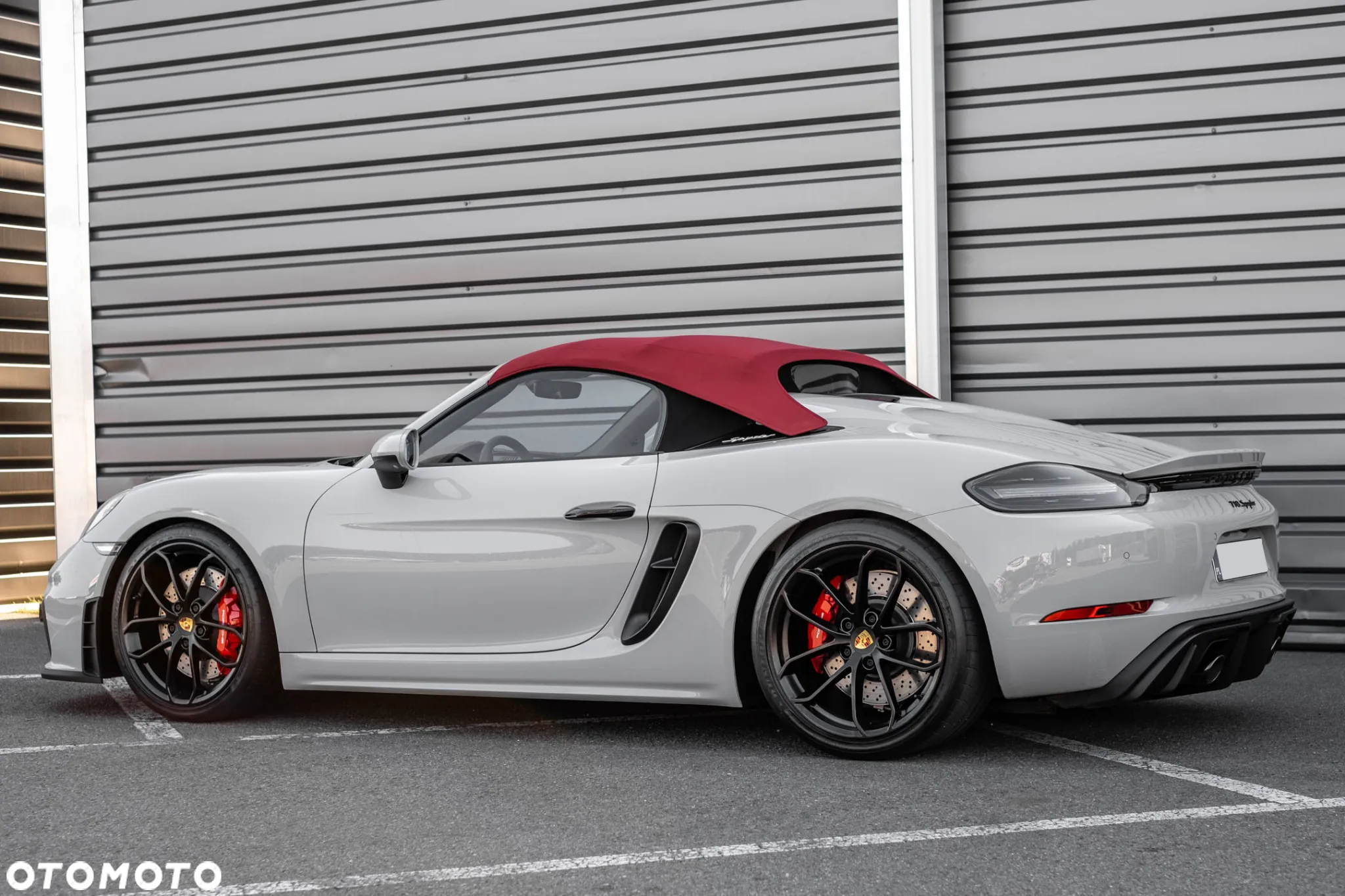 Porsche 718 Boxster Spyder - 12