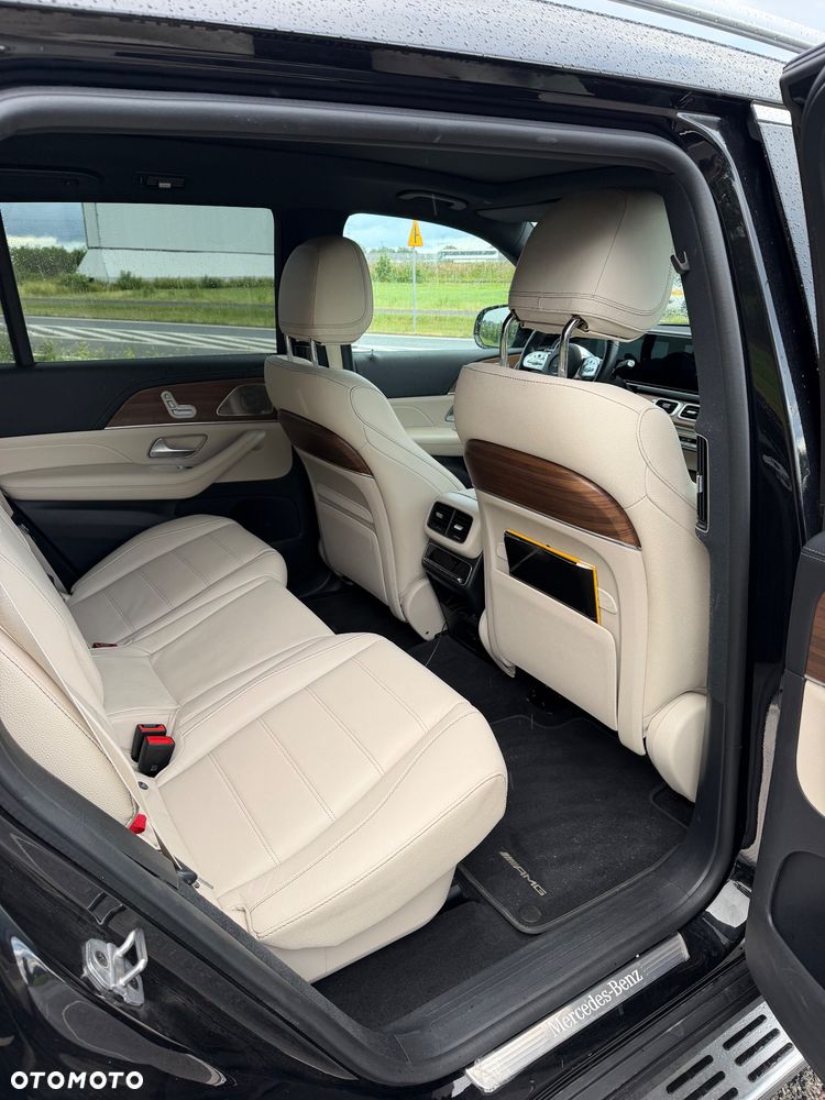 Mercedes-Benz GLS - 12
