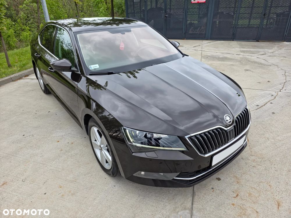 Skoda Superb 2.0 TSI Ambition DSG - 17