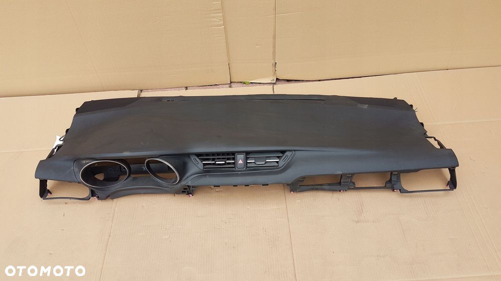 konsola deska rozdzielcza toyota avensis t27 lift t29 16- - 2