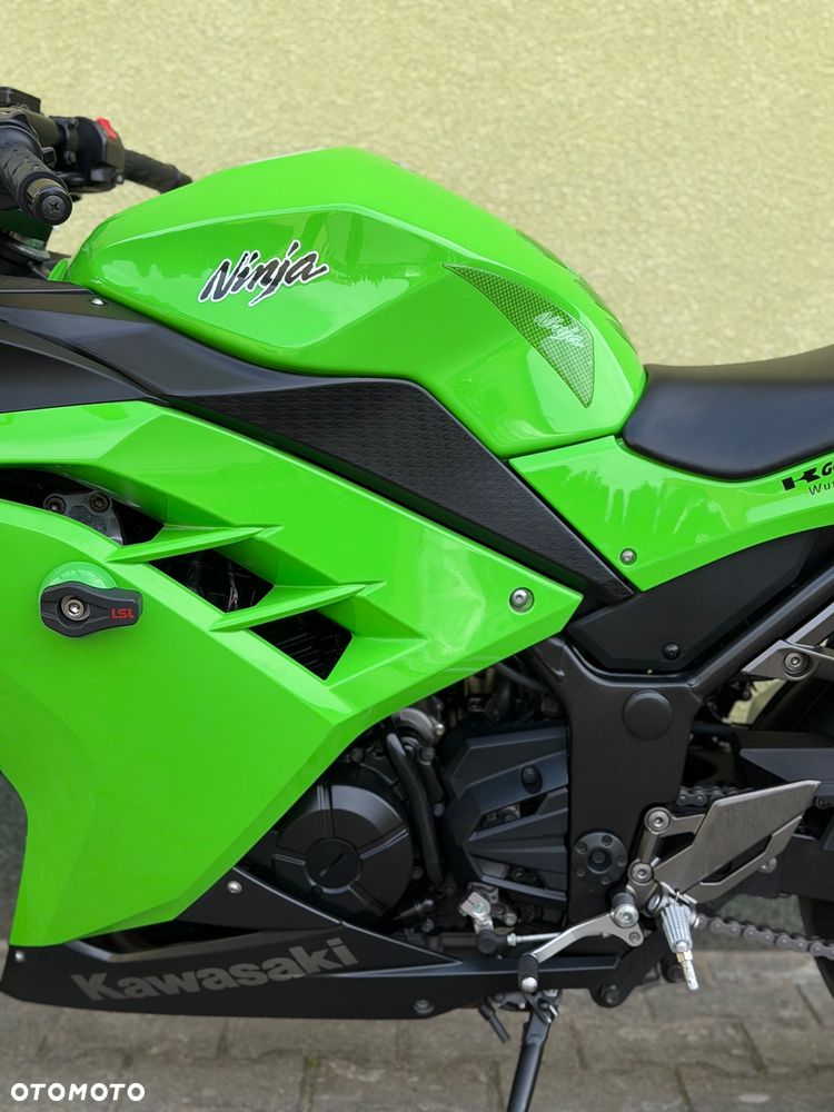 Kawasaki Ninja 300 ABS - 26