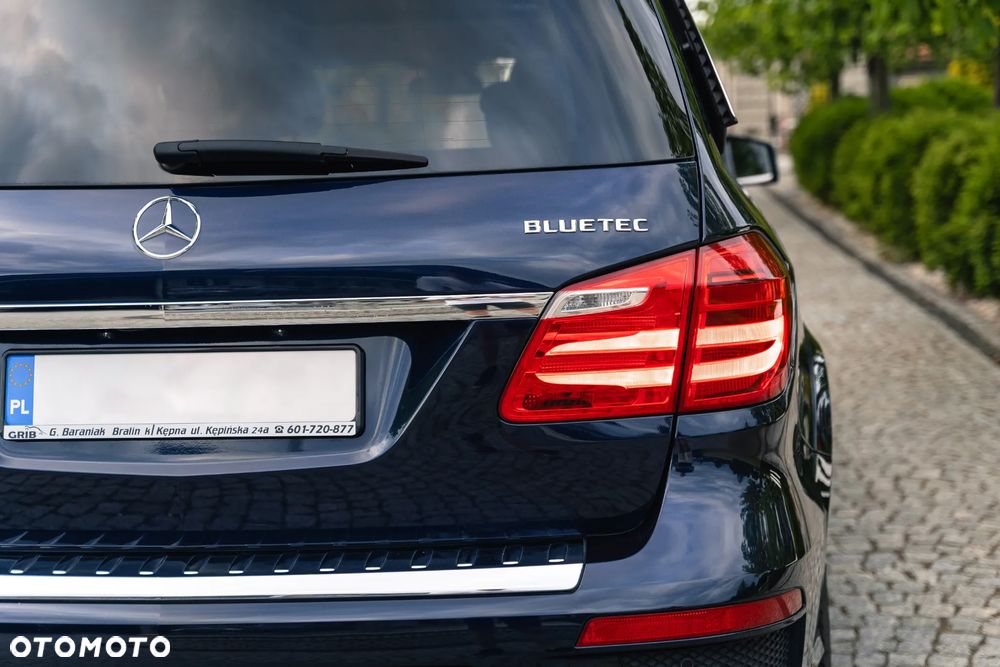 Mercedes-Benz GL 350 BlueTec 4-Matic - 9