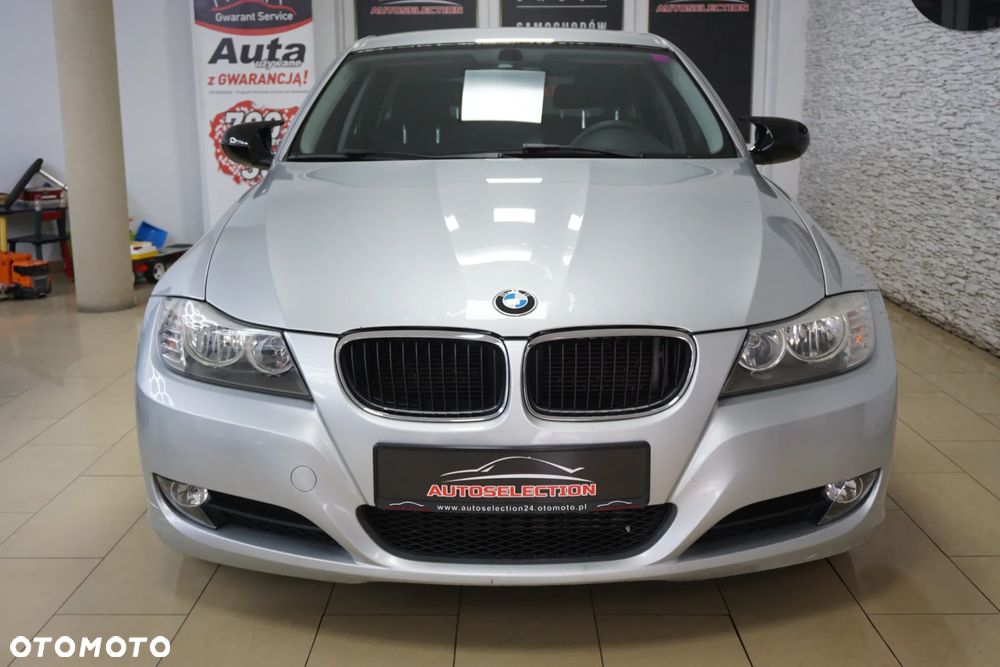 BMW Seria 3 318d - 2
