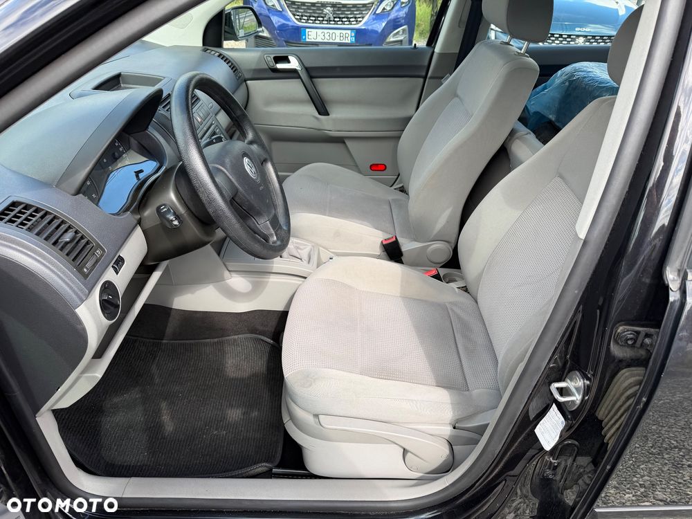 Volkswagen Polo 1.4 Comfortline - 25
