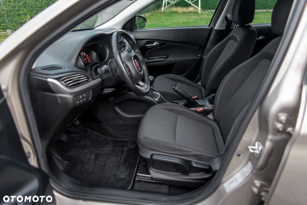 Fiat Tipo 1.4 16v Easy - 23